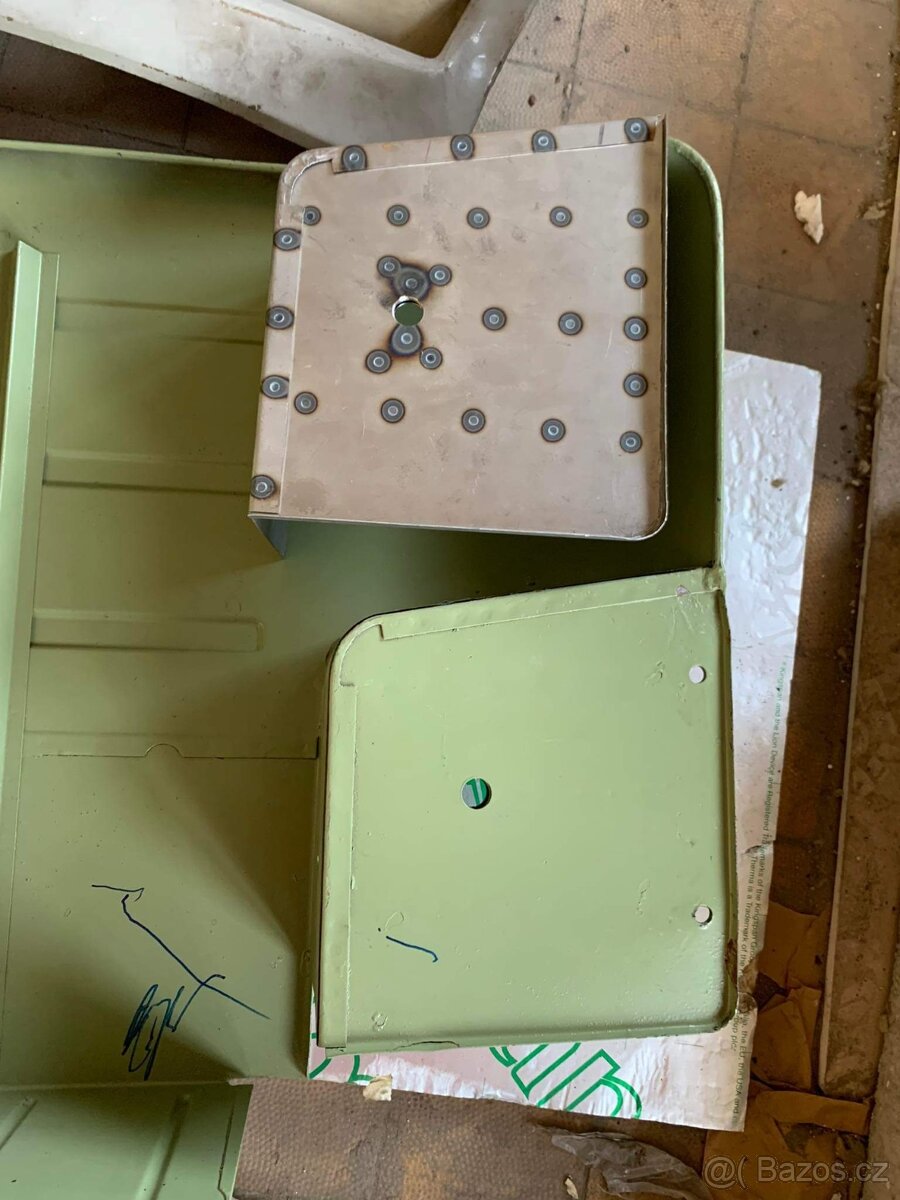 Praga v3s roh blatníku - 6