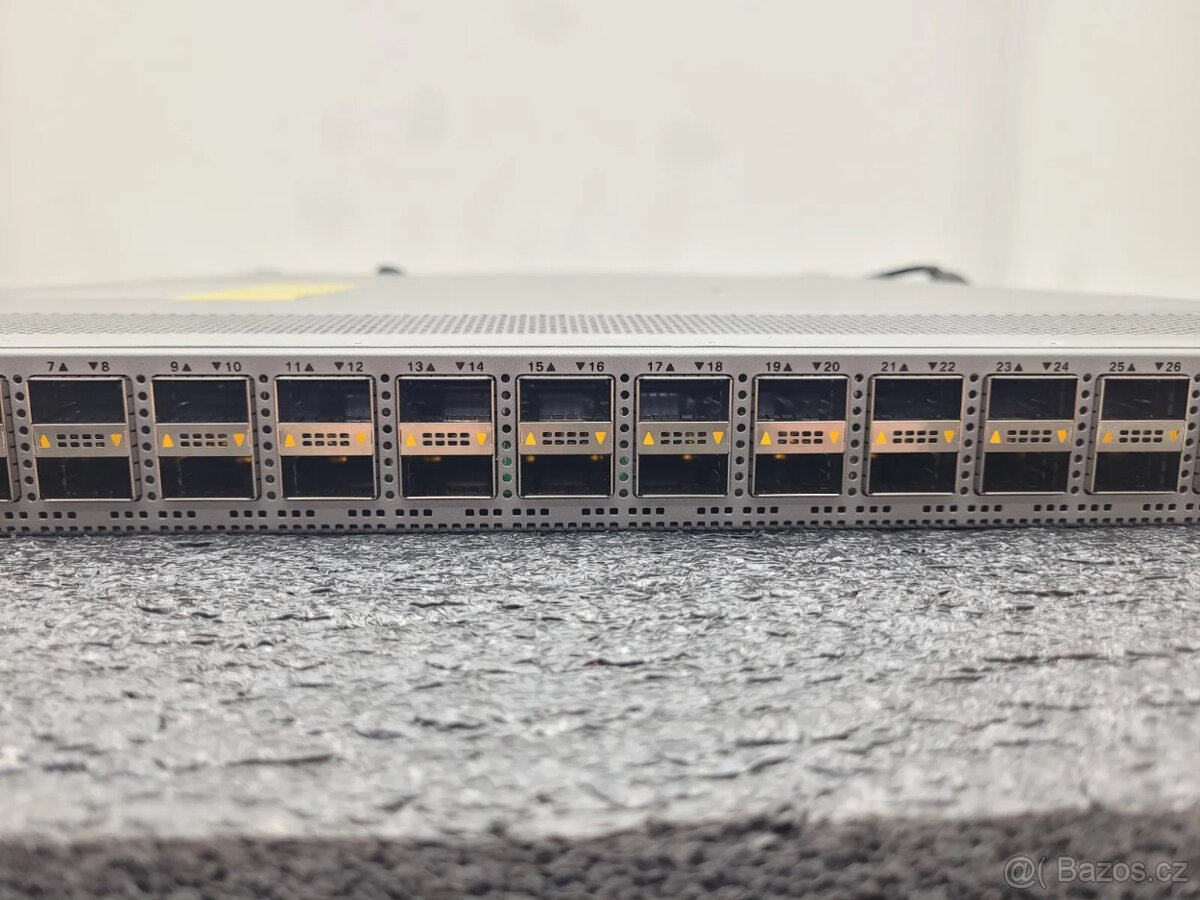 Cisco Nexus 3232C Switch 32 x QSFP28 100gbit (2r záruka) - 6