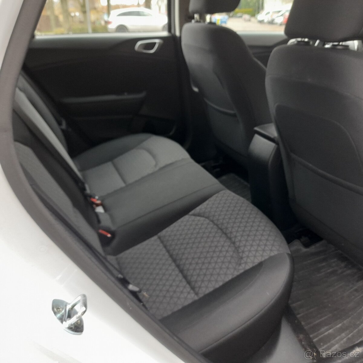 Prodám KIA CEED 1.5 benzín/118 kw - 6