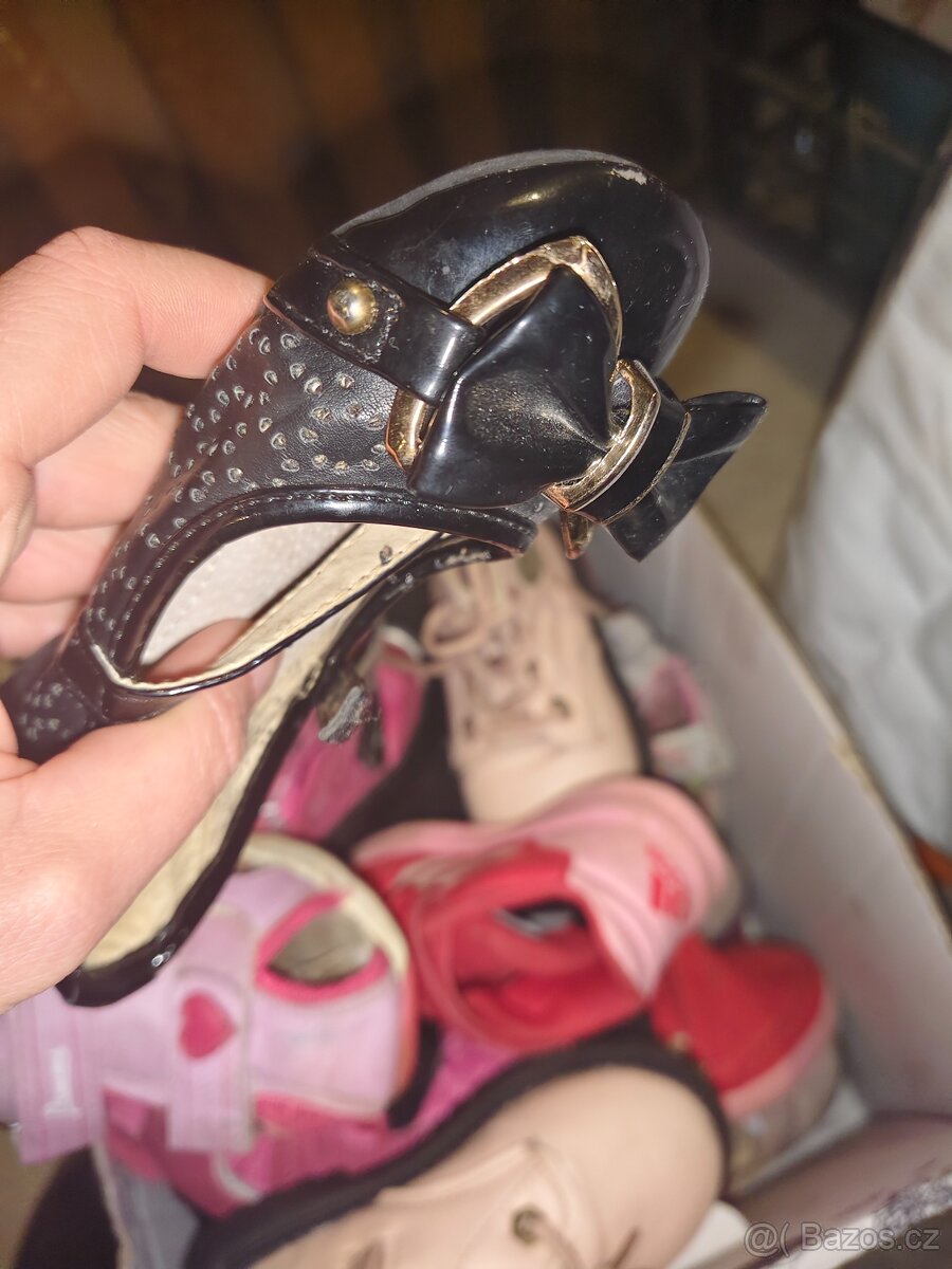 Mix oblečení, boty, bundy, šaty, kostýmy, vanička, dudlík, - 6