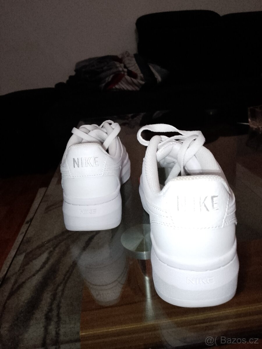 Dámské boty NIKE Sneakersy CourtVision - 6