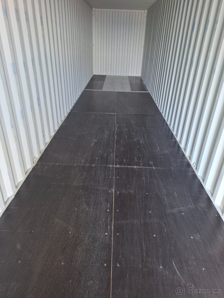 Skoro nový lodní kontejner 40 HC - 6