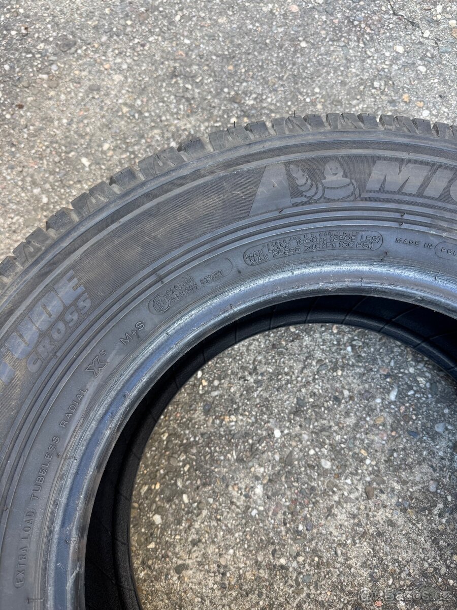 Pneu MICHELIN LATITUDE CROSS 225/75 R16 - 6