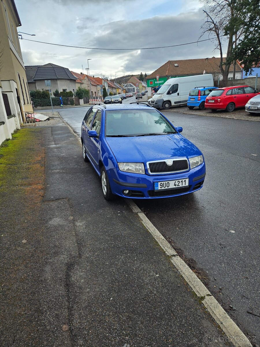 Škoda Fabia Combi 1.4 16V 55kw výbava Elegance - 6