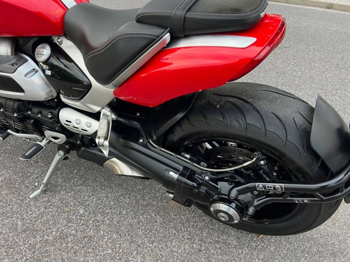 Triumph Rocket 3 - 6