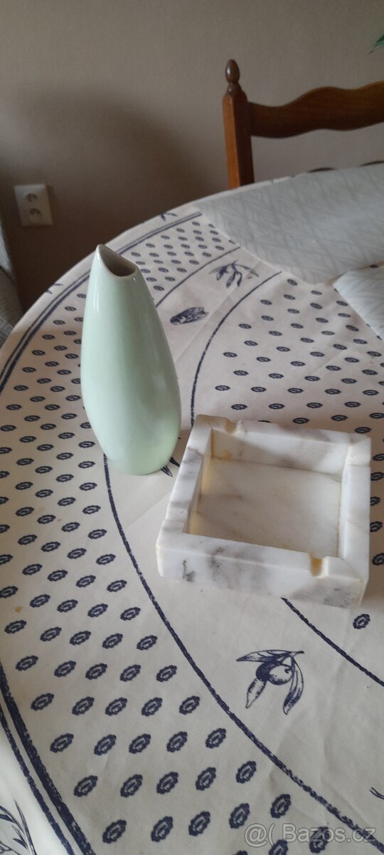 Stylová váza a mramorovy popelník - 6