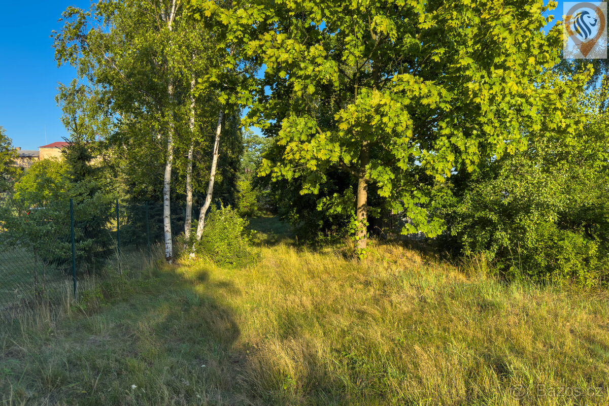 Prodej stavebního pozemku 2054 m² Košťany – pohled 6