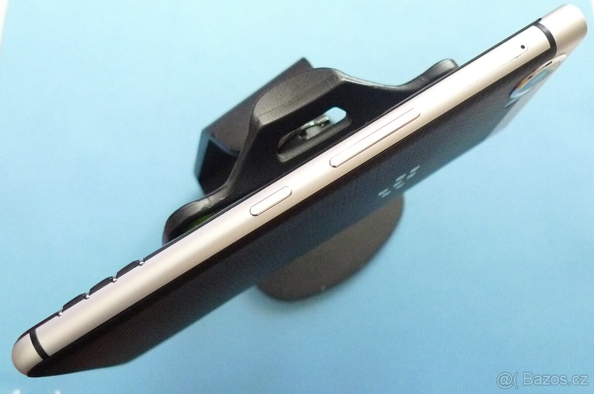 Blackberry Key2 LE - 6
