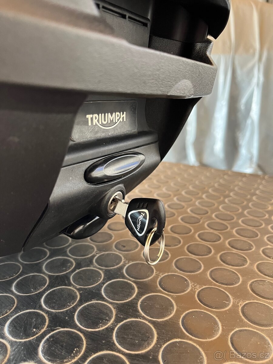 TRIUMPH Bonneville T120 - 6