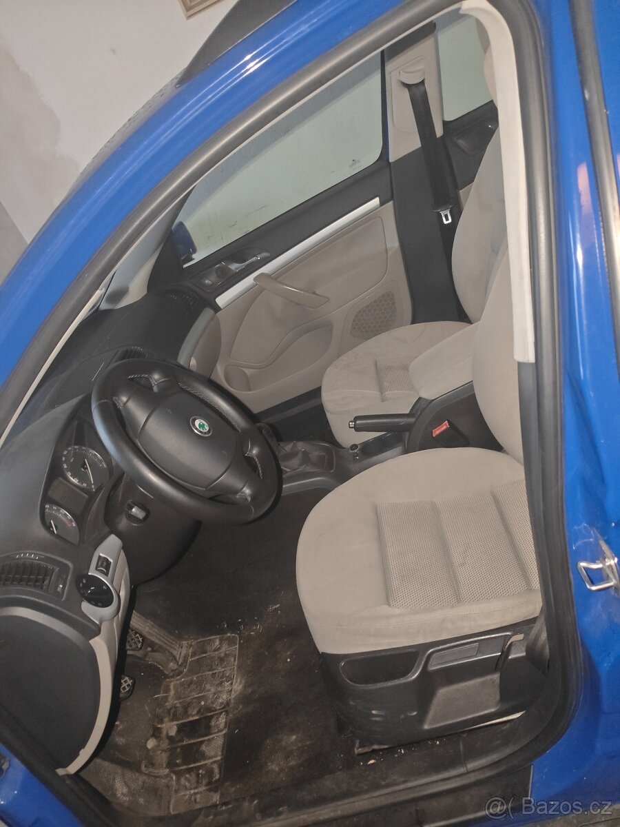 Škoda Octavia II combi 1.6 MPI - 6