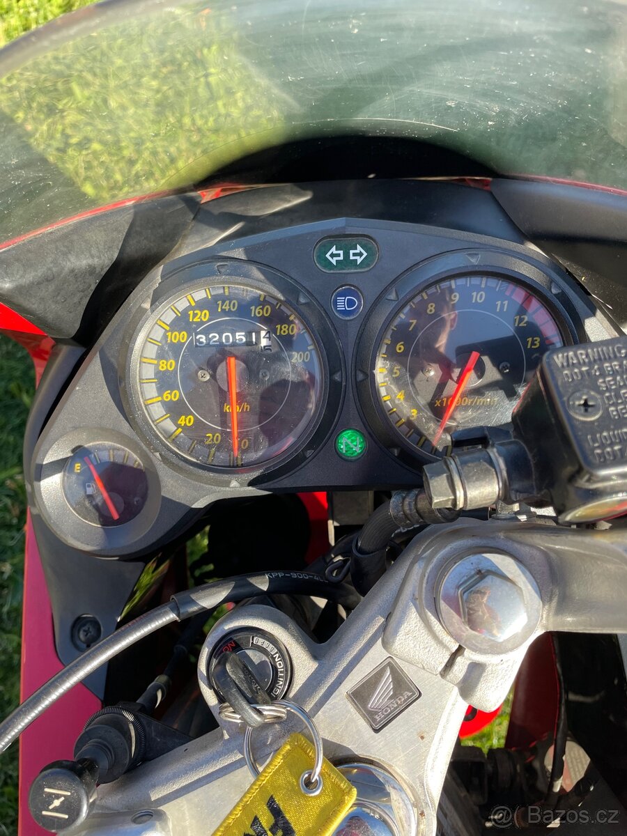 Honda CBR 125r - 6