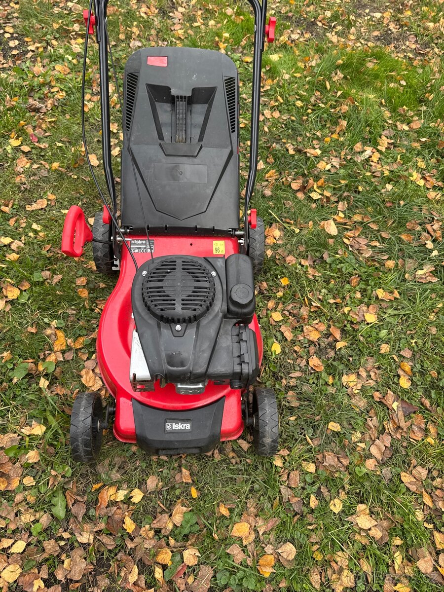 Zánovní sekačka Iskra - 6