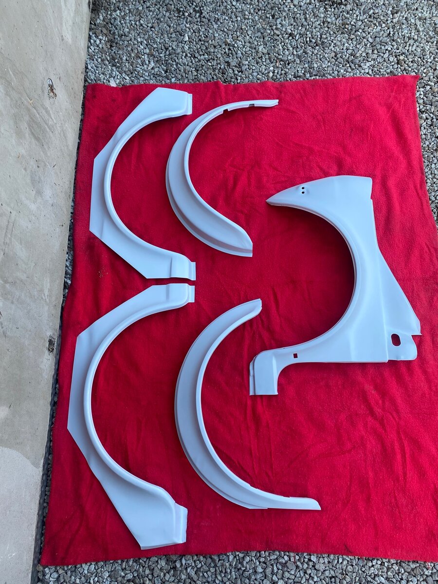 Prodám kompletní plechařinu - 6