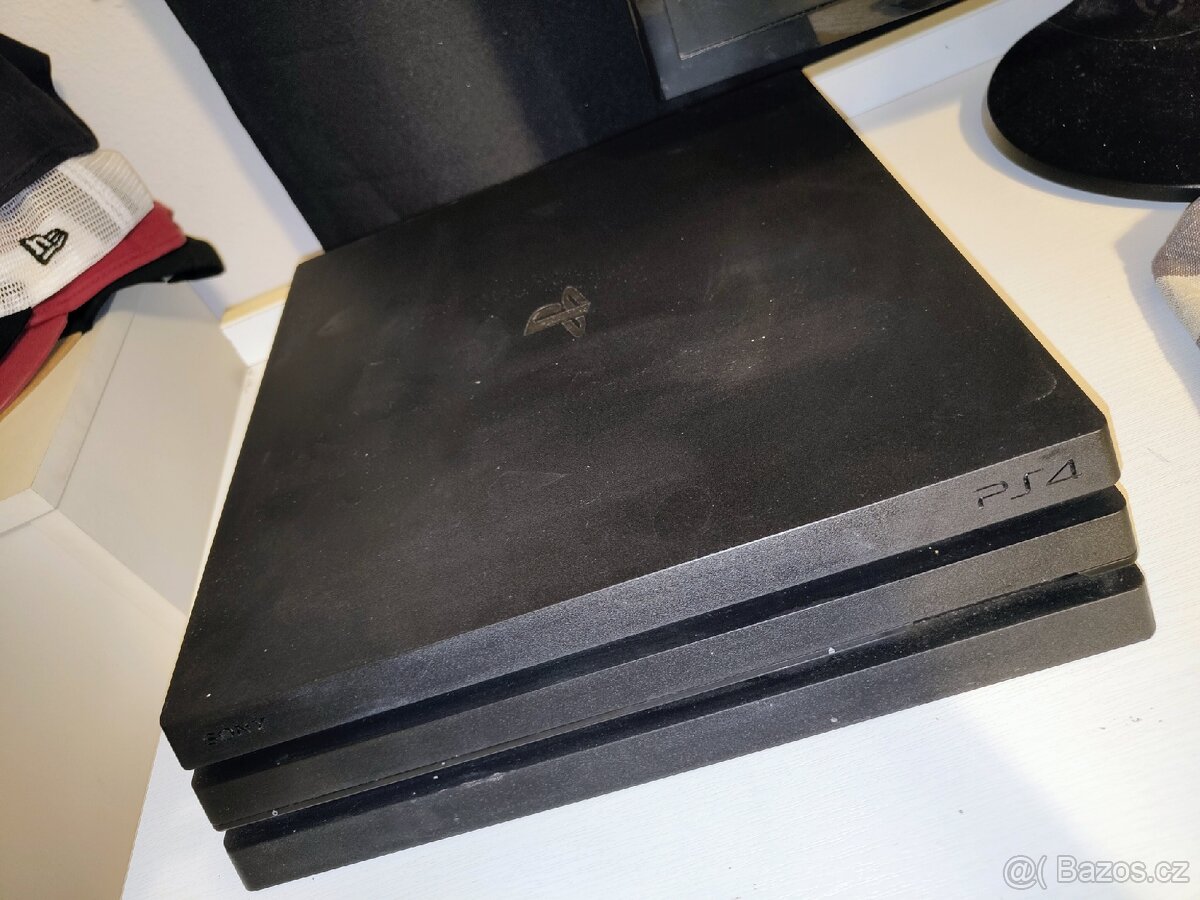 Ps4 pro+vr headset+hry+ovladače+ monitor - 6
