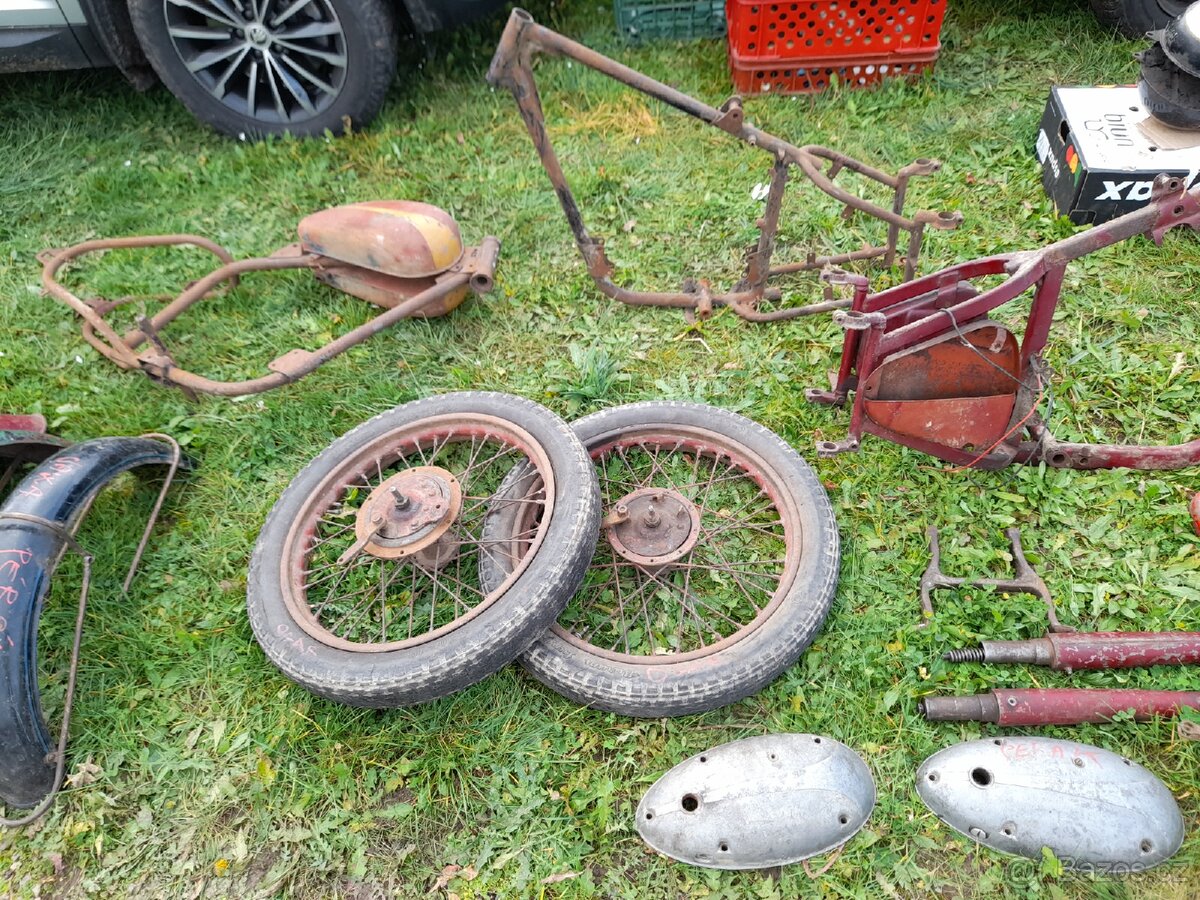 Ogar,sedlo,nadrž.kola karburace,mlhovky nejsou. - 6