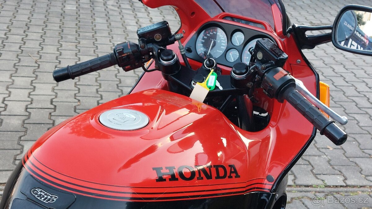 Honda CBR 1000F - 1. generace - 6