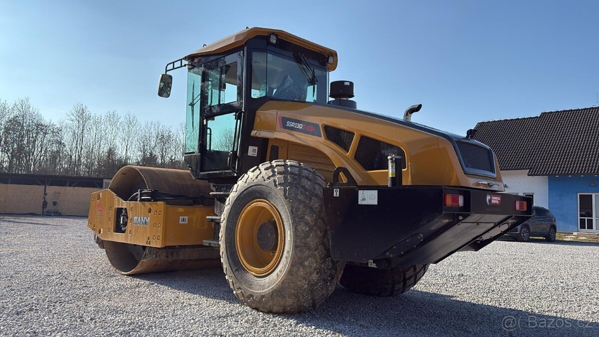 Zemní válec SANY SSR130C Možnost pronájmu - 6