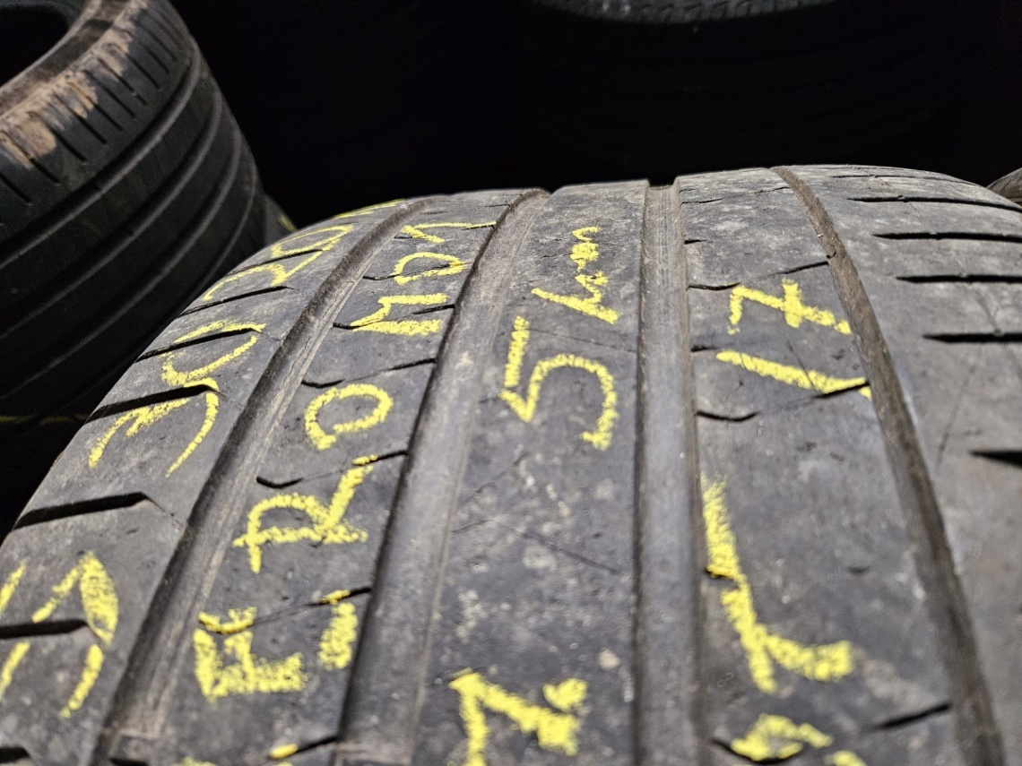 295/30R20 - 6