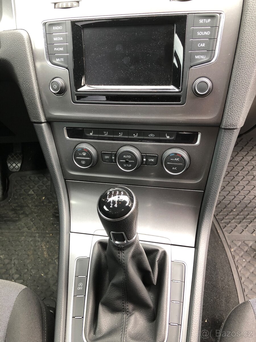 VW GOLF VII kombi 1.6TDI CR 81kw ,top KM - 6