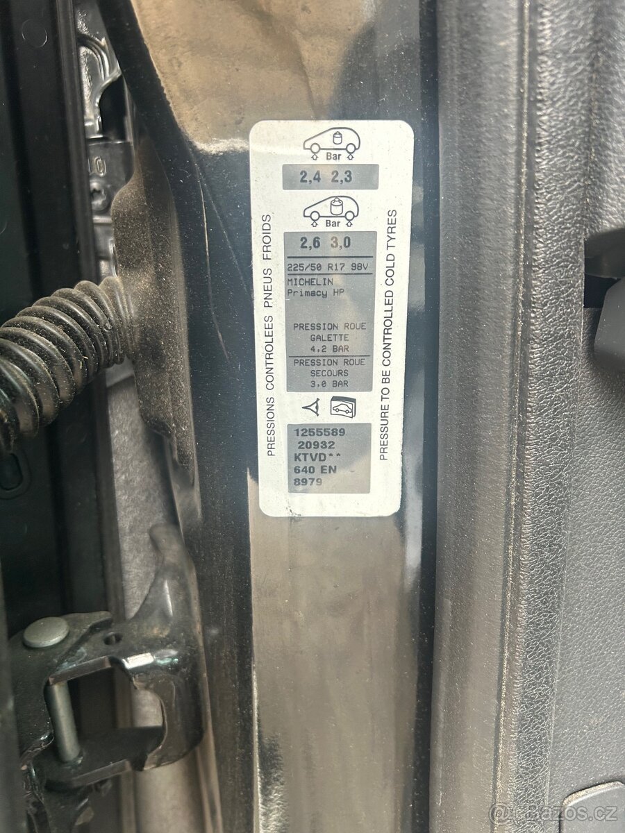 Peugeot 3008 1,6 VTI 88KW 5FS prodám díly - 6