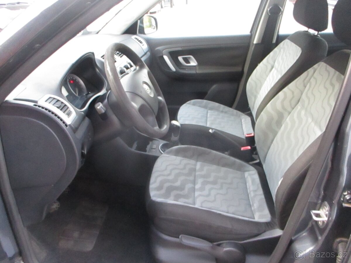 Škoda Fabia 1.2 HTP ČR 1.MAJ. - 6
