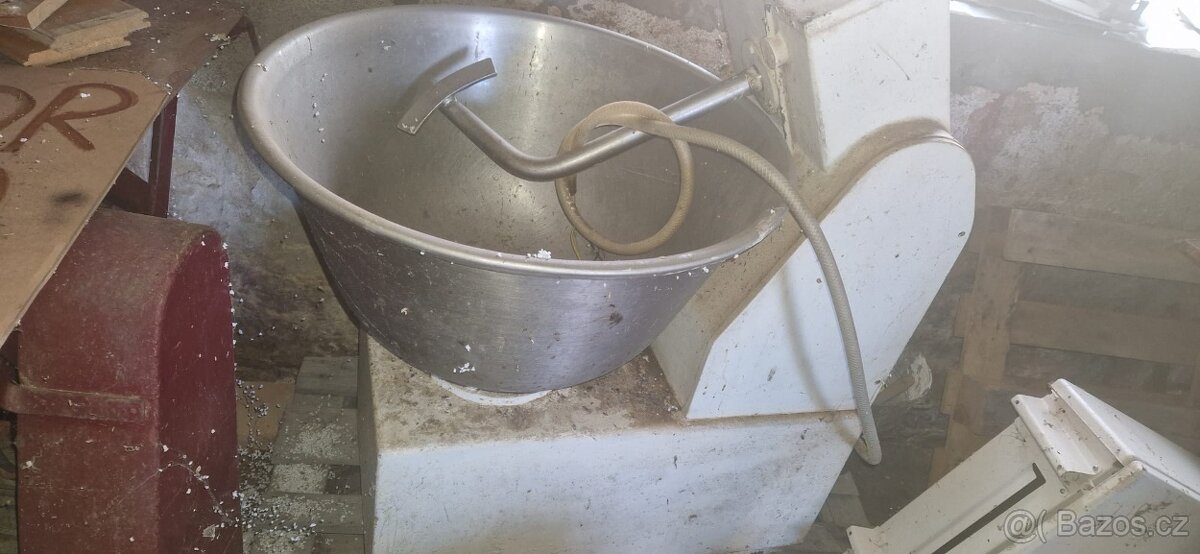 Míchací a hnětací stroj - 6