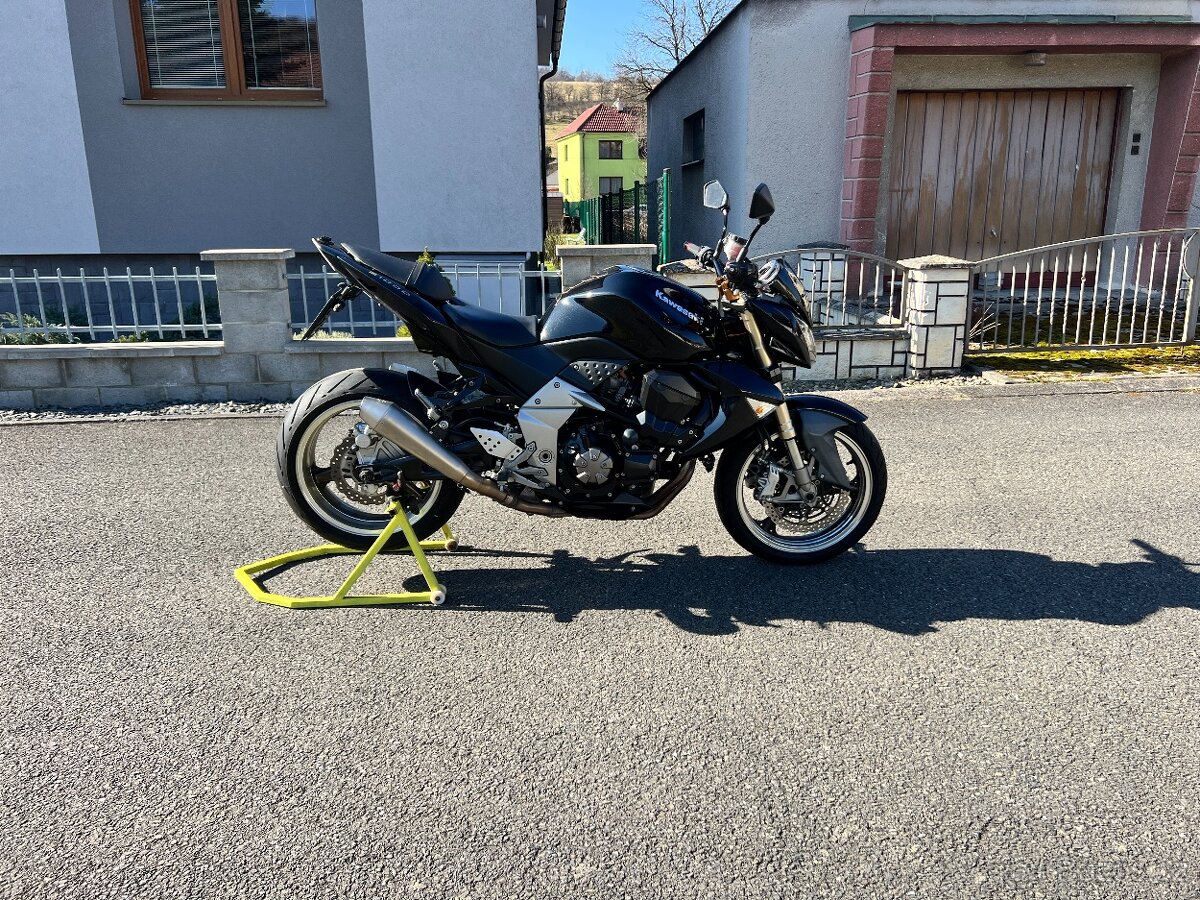 Kawasaki Z 1000 - 6