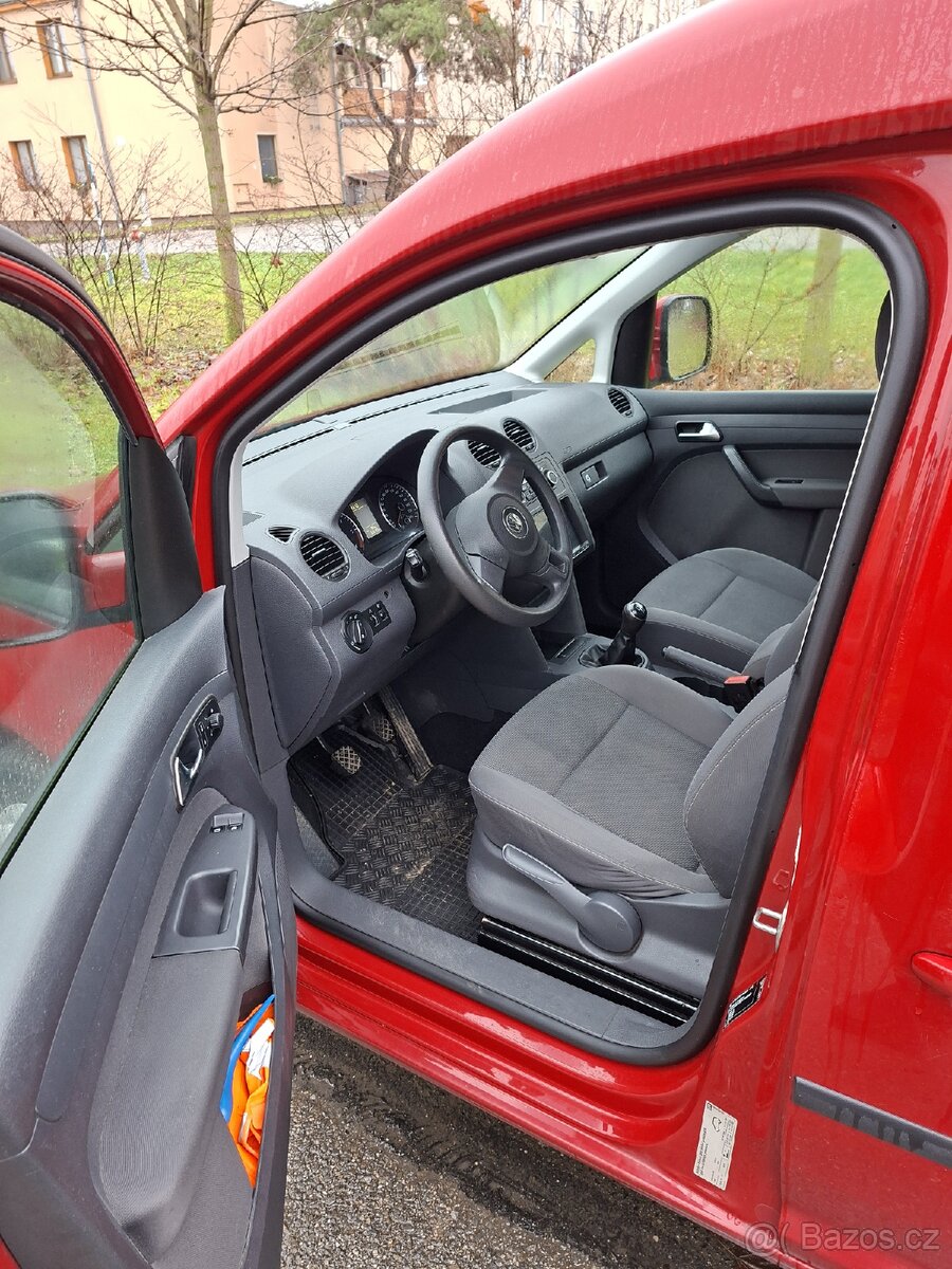 Caddy 1.6 TDI 75kw 2013 - 6