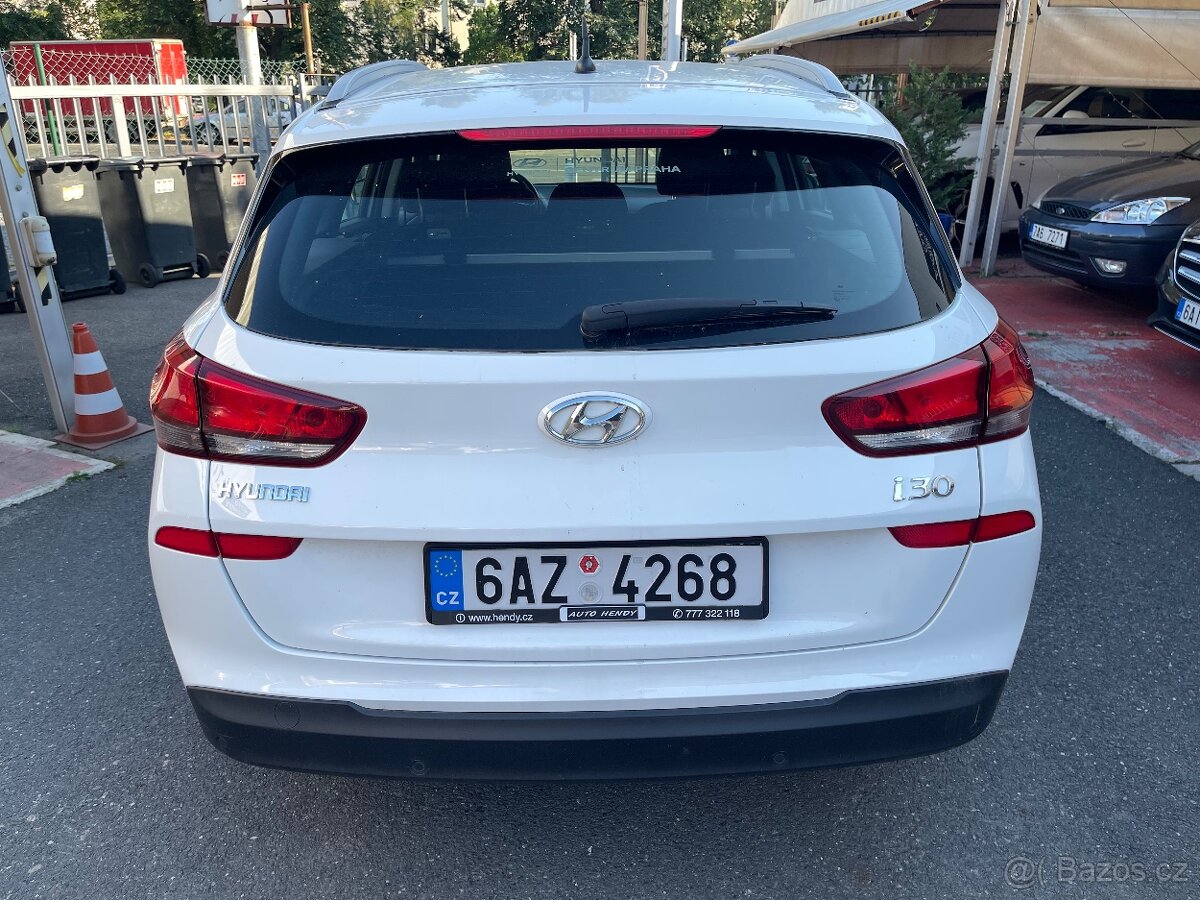Prodám Hyundai i30 1,6 CRDI KOMBI - 6