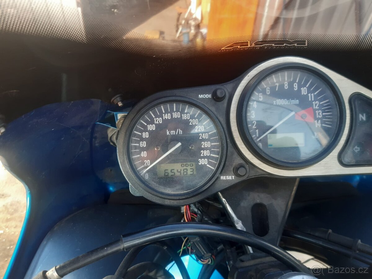 ZX9R rv. 99 - 6