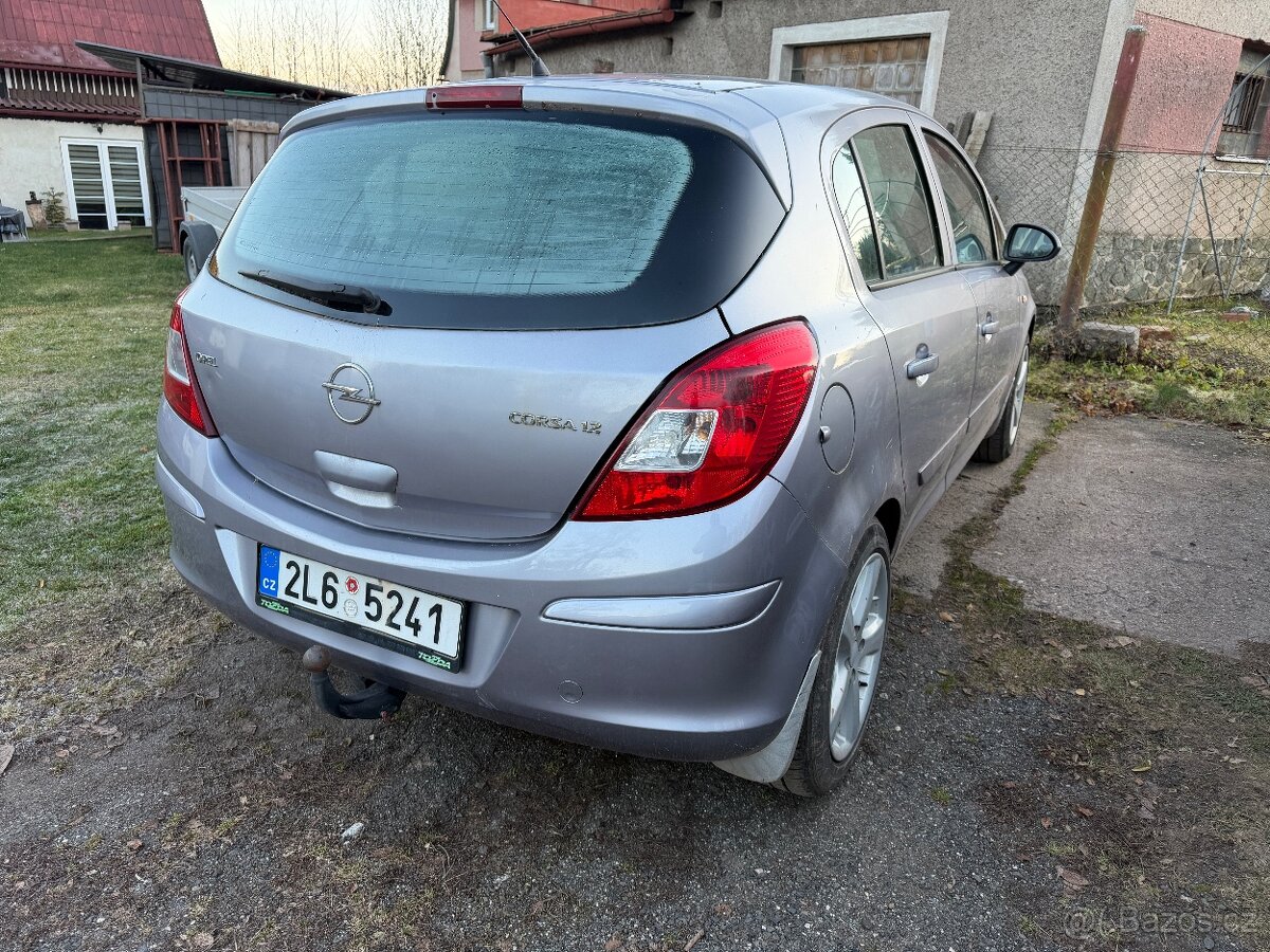 Opel Corsa D 1.2 16v - 6