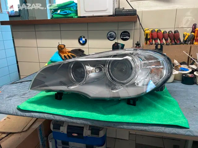 BMW X5 E70 LCI nedynamic xenon levý - 6