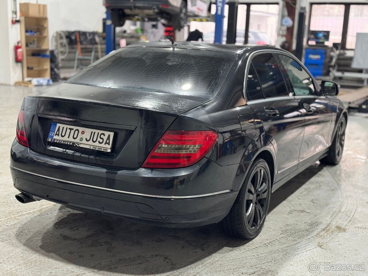Mercedes Benz třídy C - 6