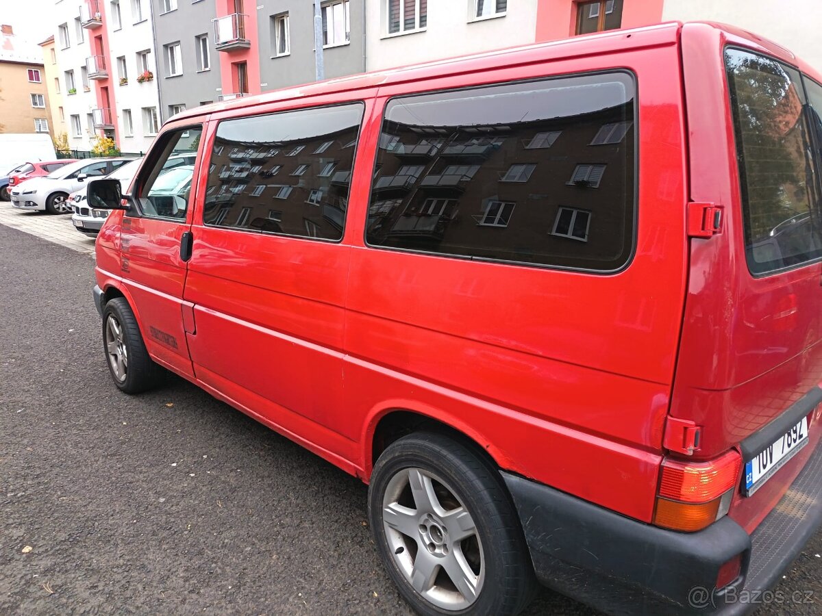 Wolkswagen Caravelle - 6