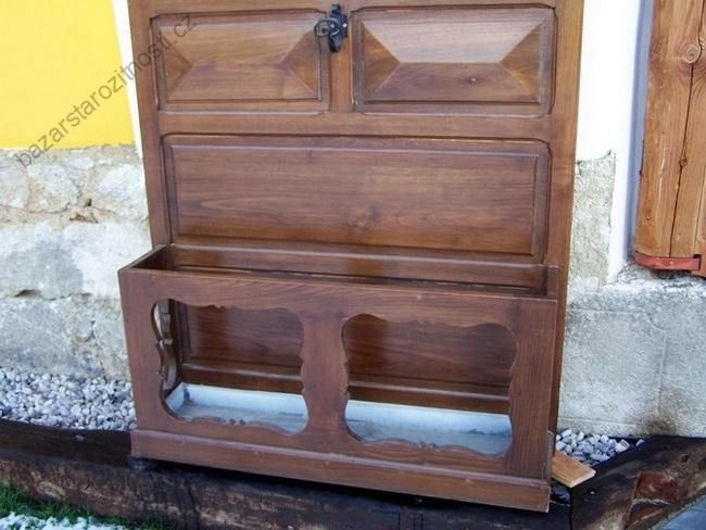 Stará věšáková stěna z masivu se zrcadlem - 6