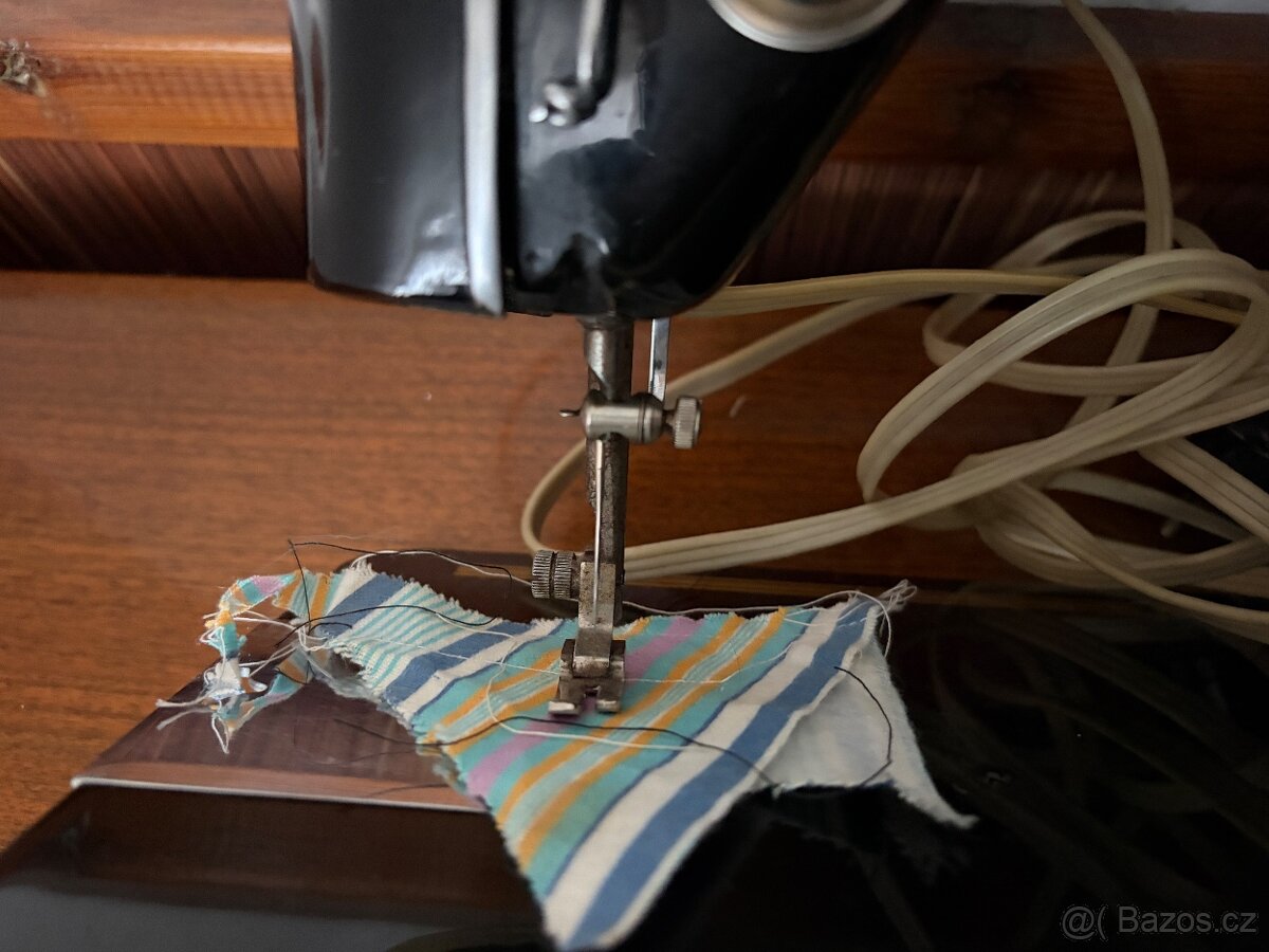 Minerva stary sici stroj - retro - 6