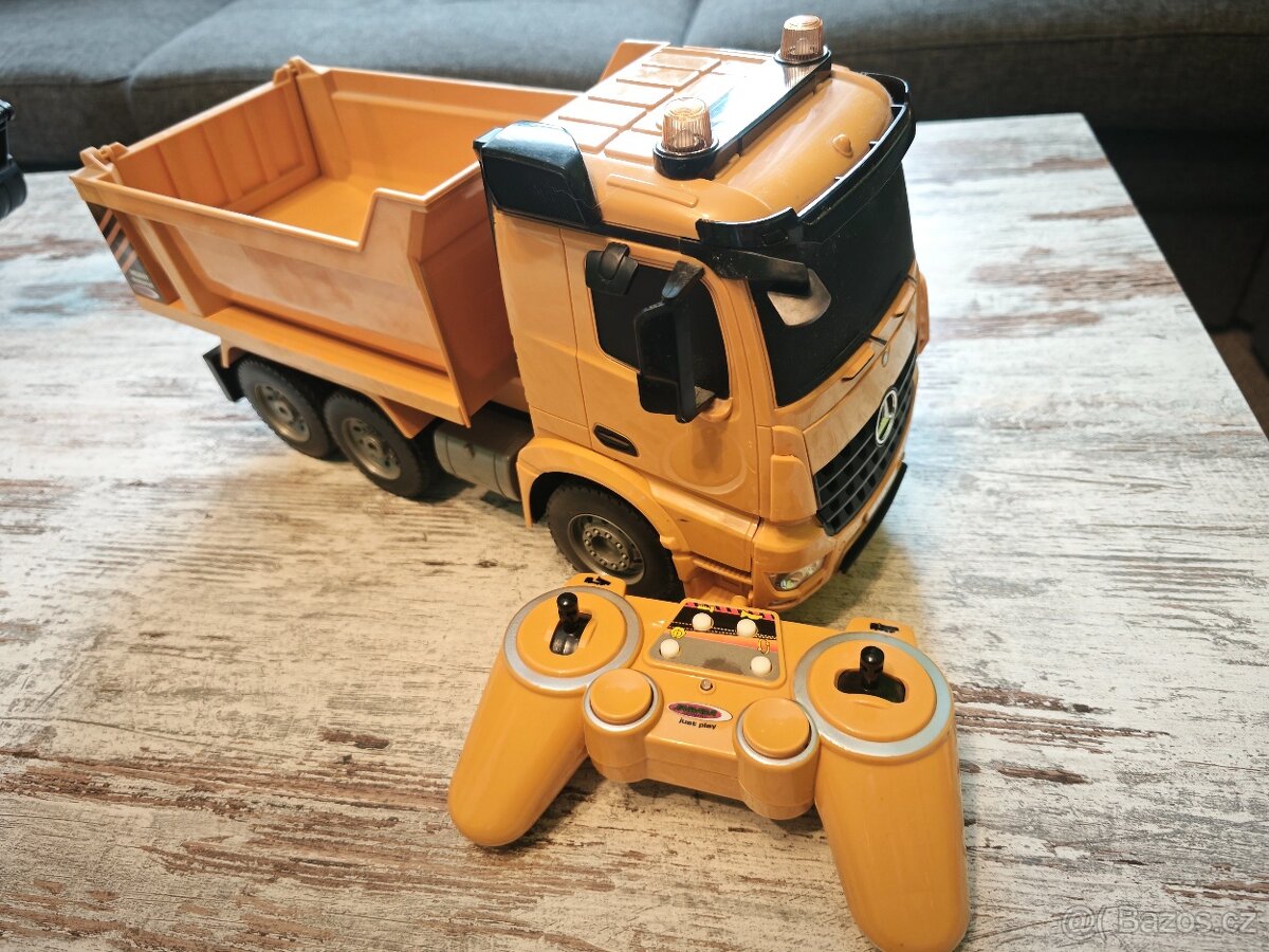 Bagr a nákladní auto na ovládání - 6