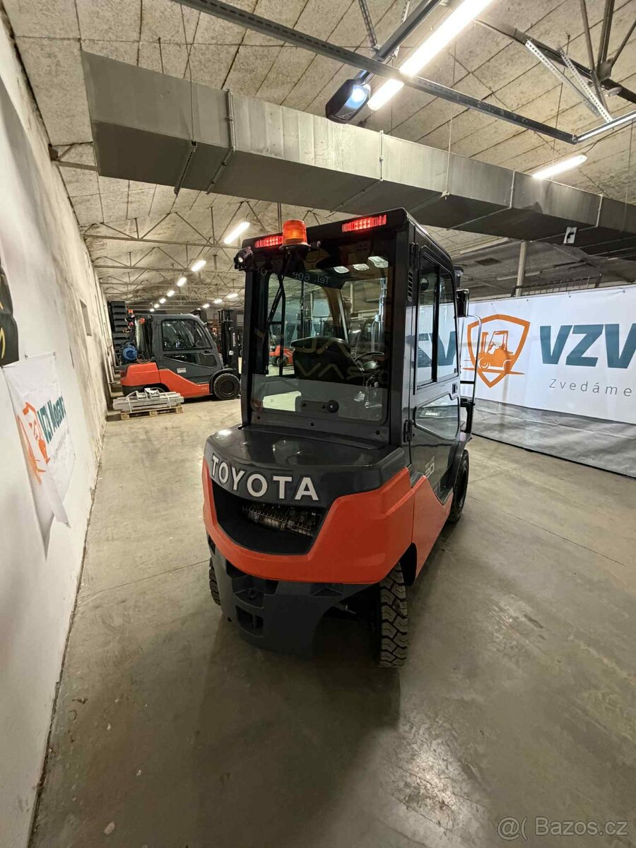 Toyota Dieselový VZV 52-8FDF20 zánovní 1035mth - 6
