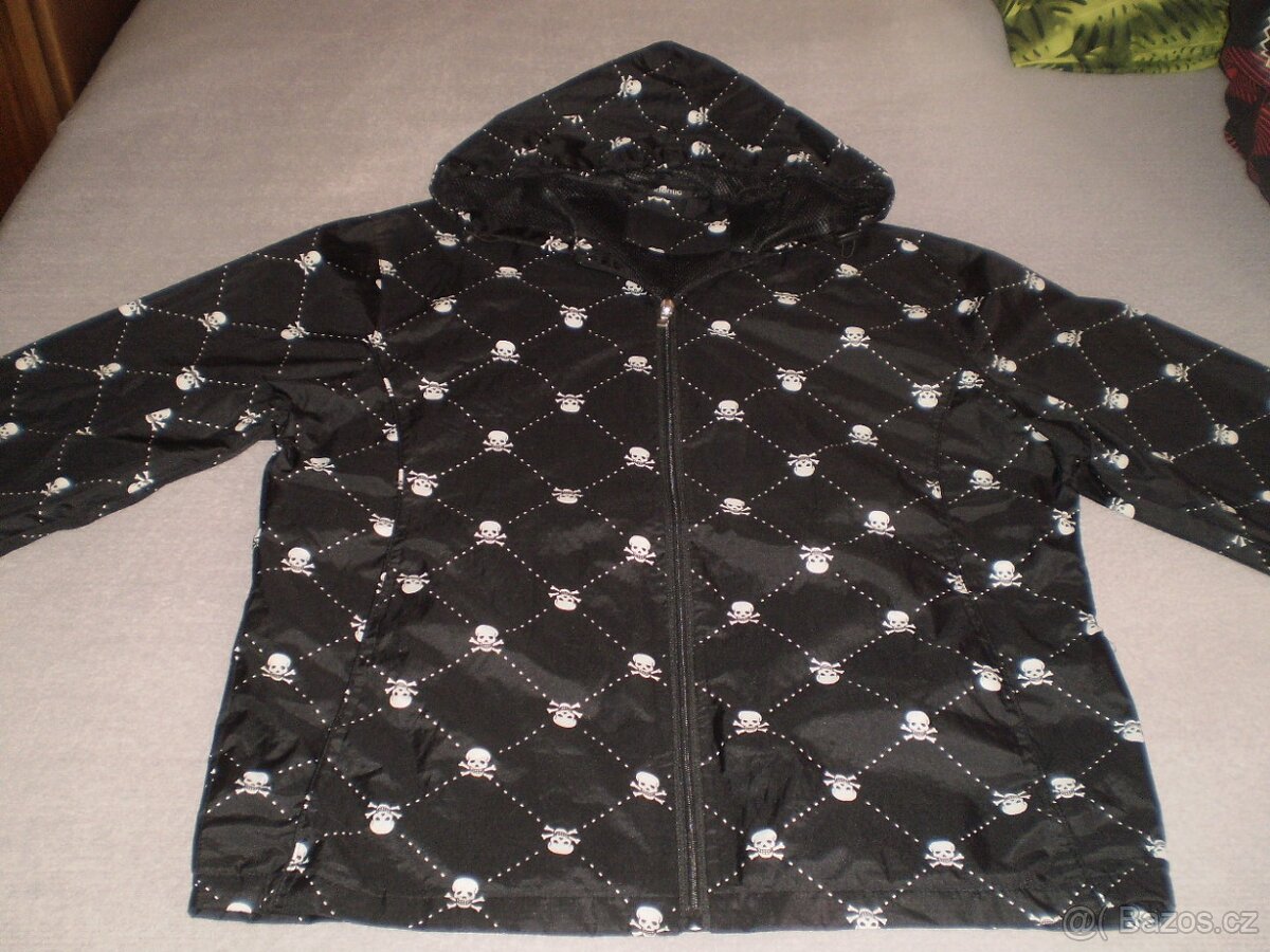 Krásná větrovka s lebkami - 6