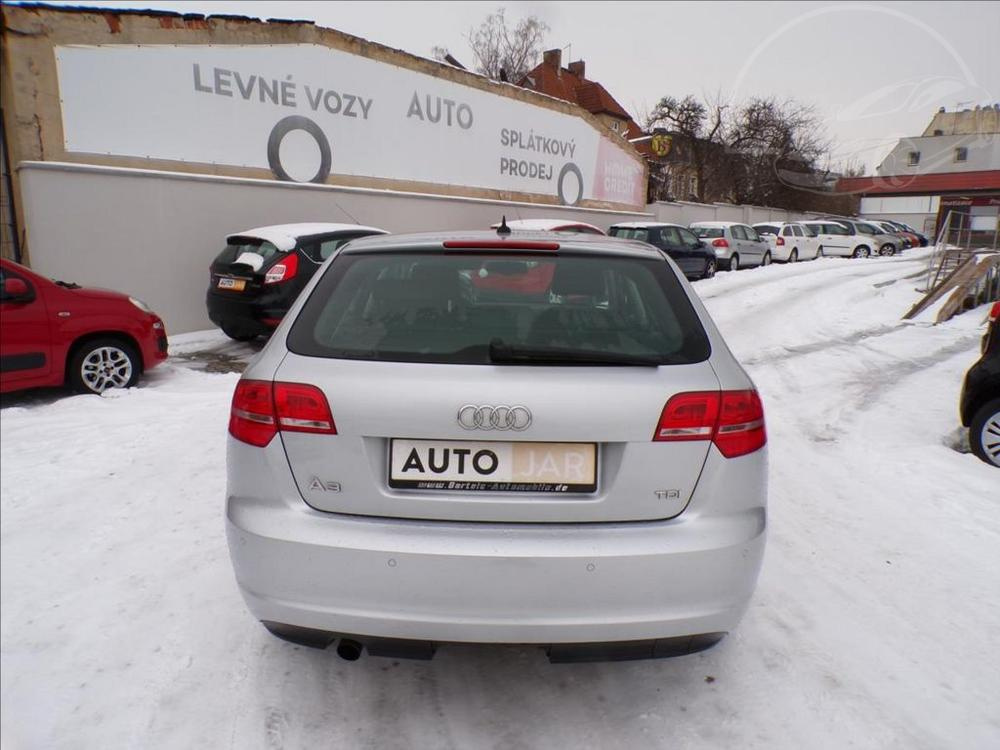 Audi A3 1,6 TDI SPORTBACK,XENONY - 6