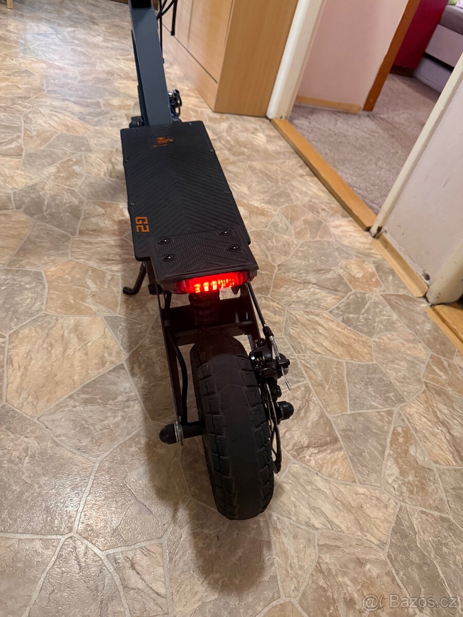 elektrická koloběžka KuKirinG2 2025 - 6