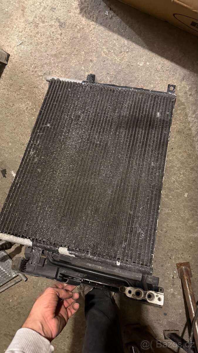 bmw e39 530D chladiče převodovka/klimatizace/intercooler - 6