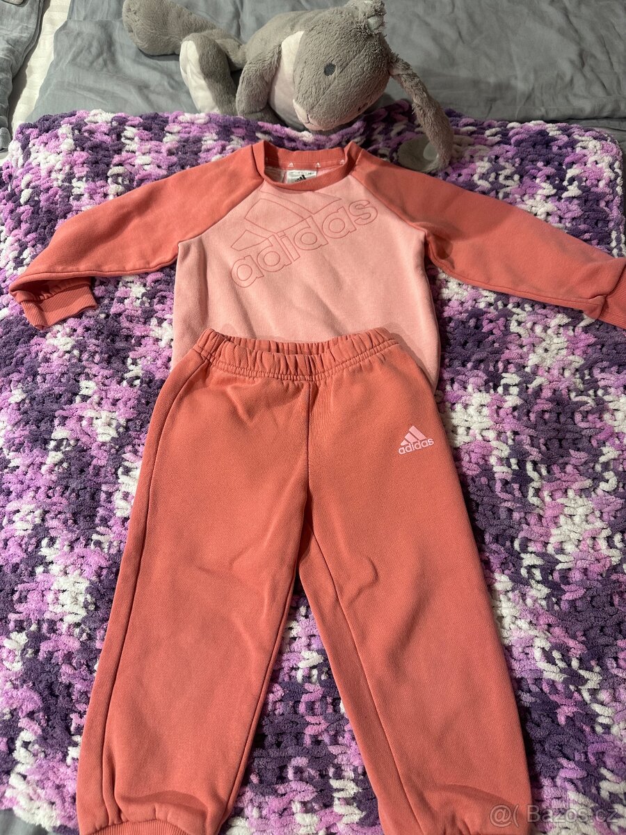 22 ks oblečení vel. 92 (Mayoral, Adidas, Primigi) - 6