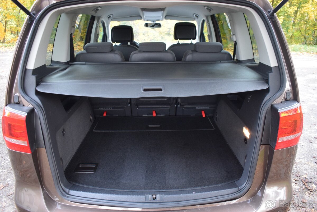 Volkswagen Touran 1,4TSi AUTOMAT LIFE,TOP STAV,1.MAJ - 6