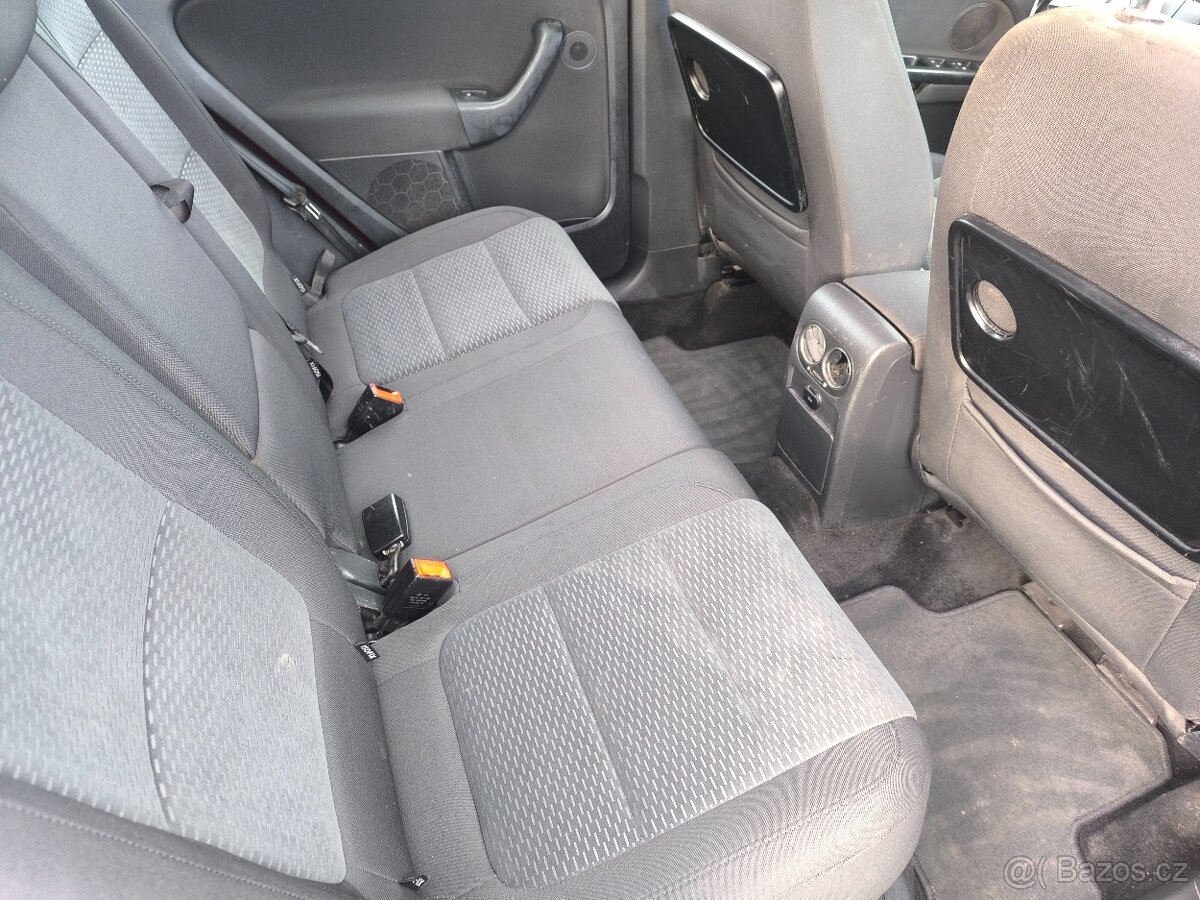 Volkswagen Golf Plus, 2.0TDI,KRÁSNÝ,VÝBAVA,JEN135TKM - 6