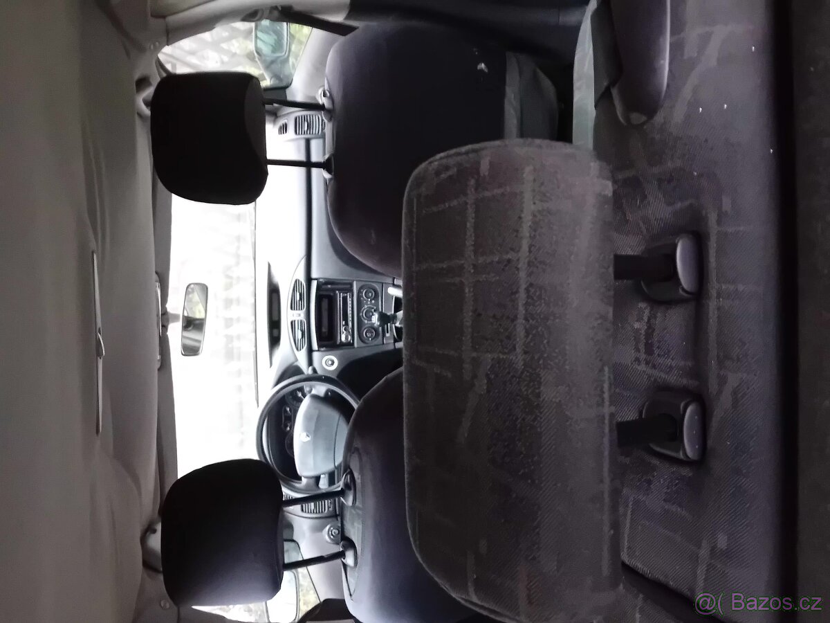 Renault laguna 1.9 dci. 74. KW - 6