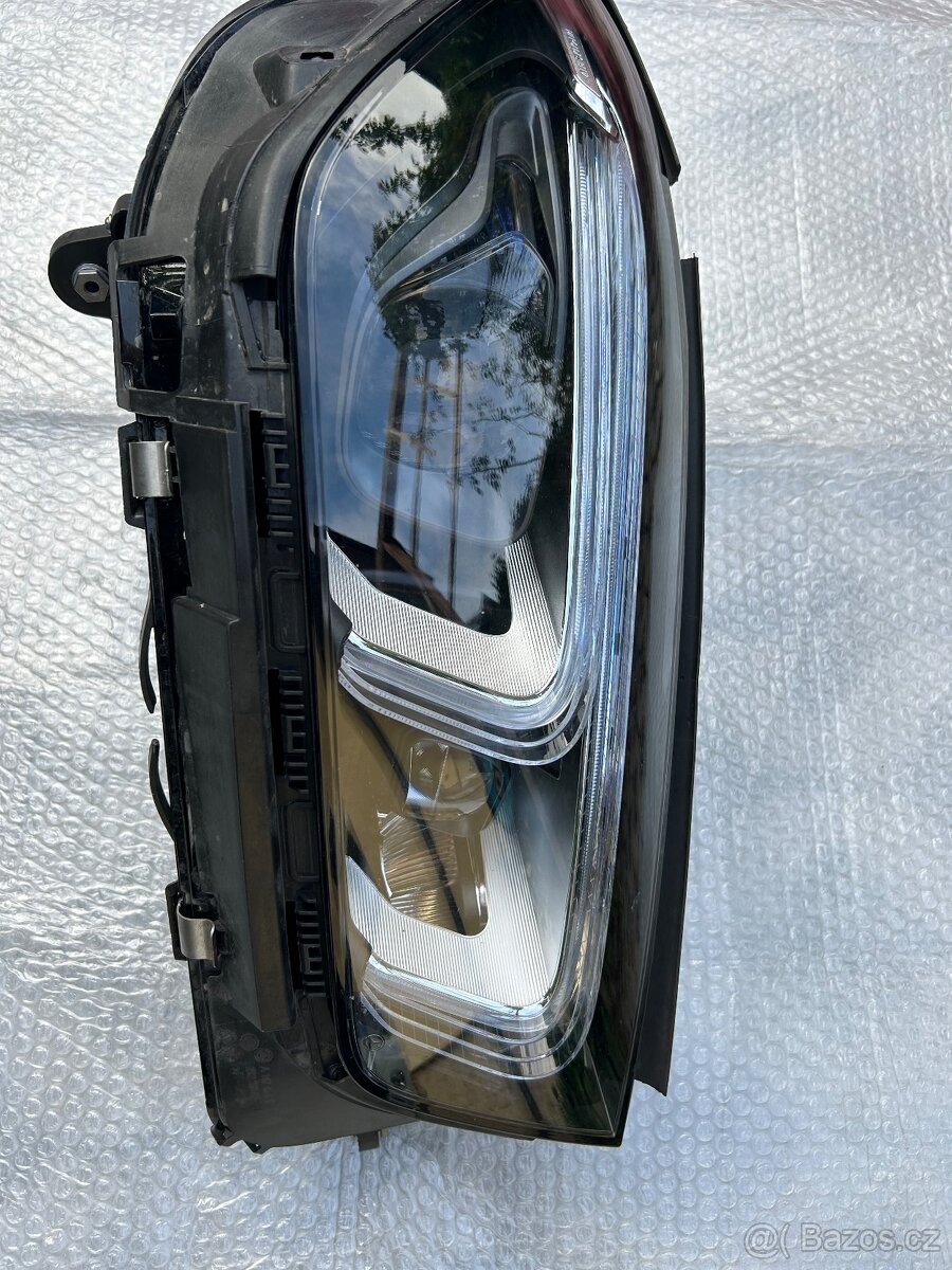 Přední světla na Mercedes W167 GLE - 6