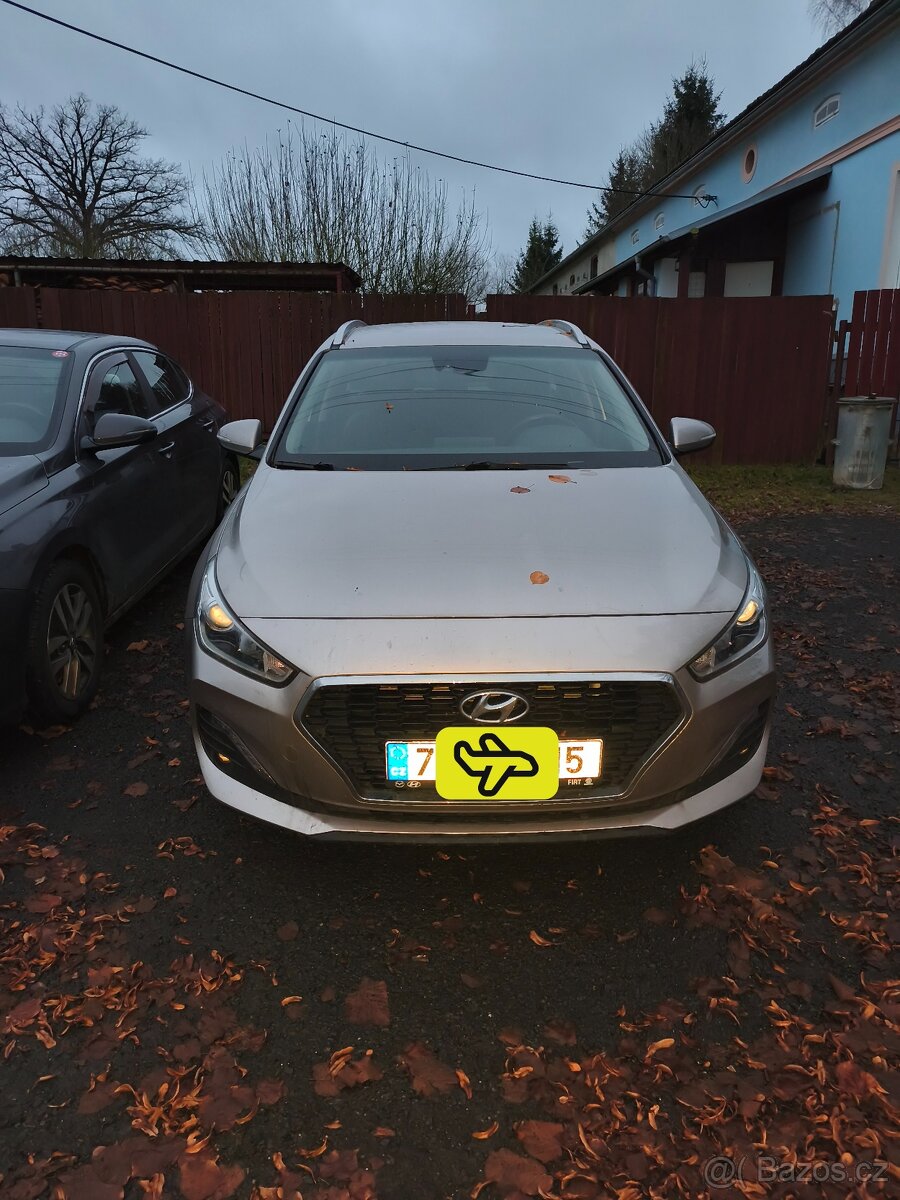 Prodám Hyundai i30 kombi - 6
