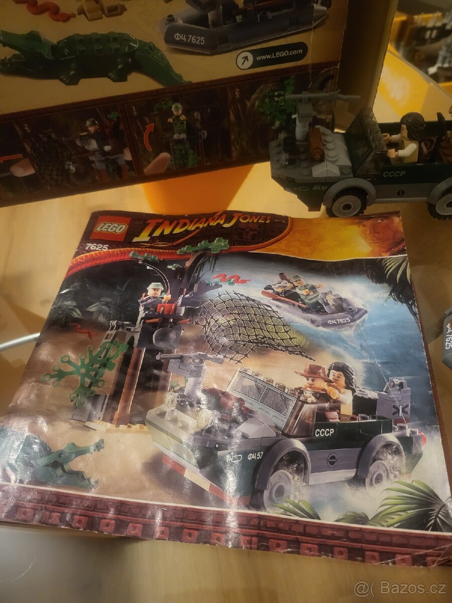 Prodam Lego Indiana Jones 7625 - 6
