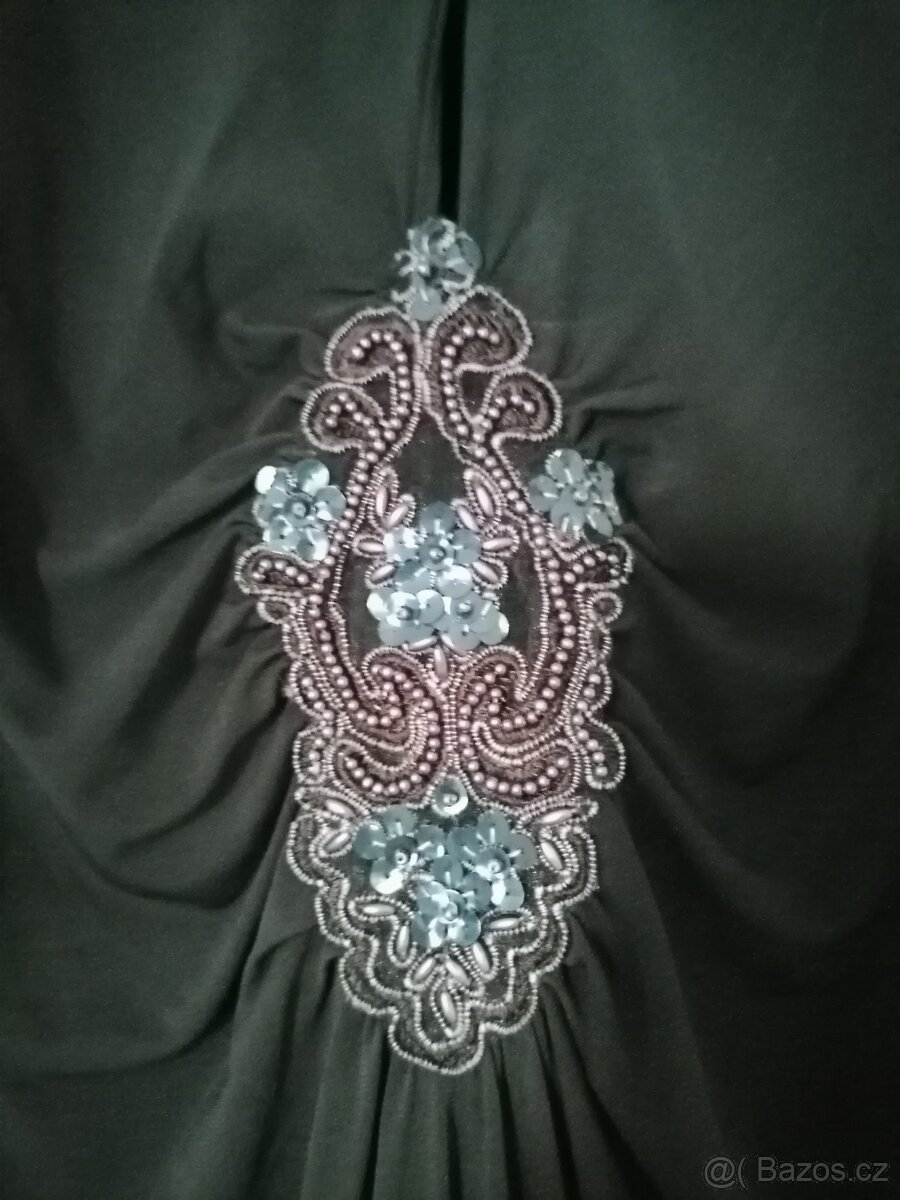 Černé nové šaty - 6